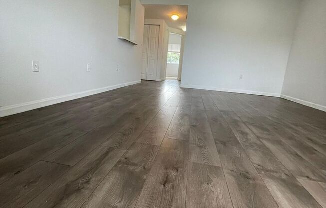 1157 Golden Lakes Blvd # 615
