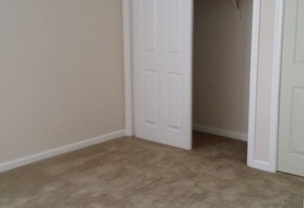 1 bed, 1 bath, 750 sqft, $1,012, Unit 301
