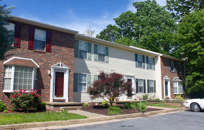 2 bedroom townhome located in Stonewall Heights for rent!