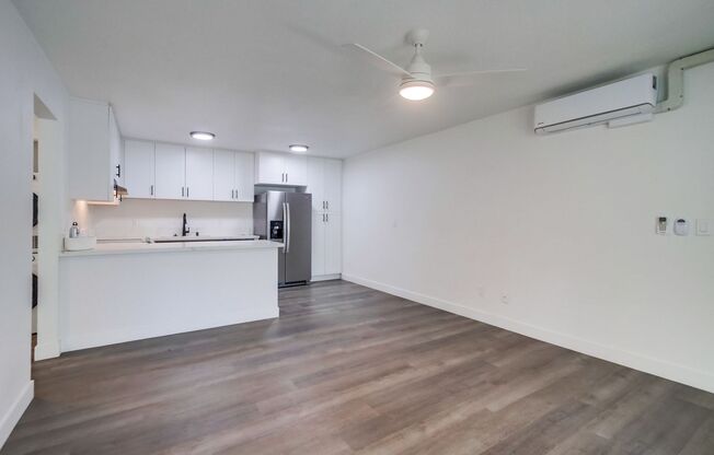 1 bed, 1 bath, 576 sqft, $2,445, Unit 6