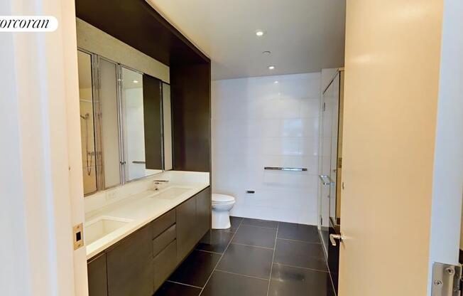 2 beds, 2.5 baths, 1,318 sqft, $11,900, Unit 16M
