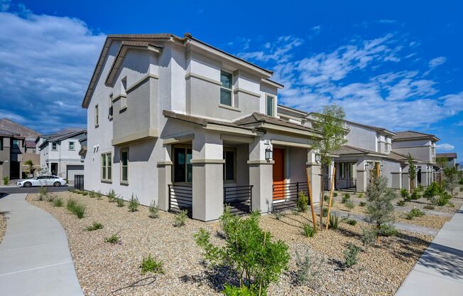 3 beds, 2.5 baths, $2,695