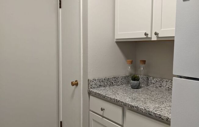 College Manor Apartments