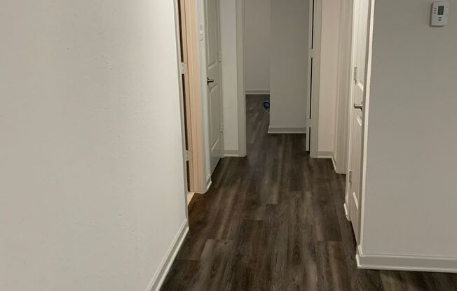 2 beds, 1 bath, 990 sqft, $1,095, Unit 2315-05