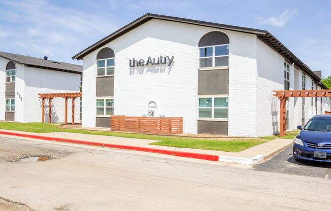 2 beds, 1 bath, 876 sqft, $995, Unit 204