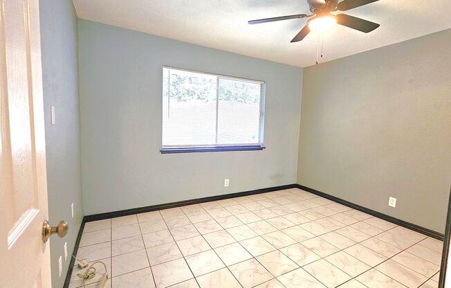 3 beds, 2 baths, $3,900