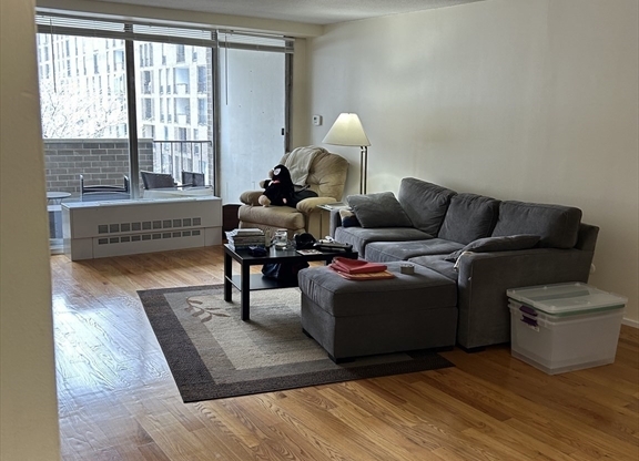 1 bed, 1 bath, 860 sqft, $2,700, Unit 407