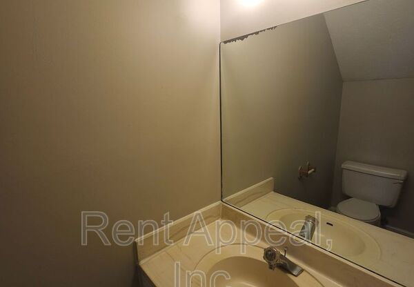 105 OAKHILL CIR