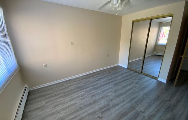 1 bed, 1 bath, 477 sqft, $650, Unit 201