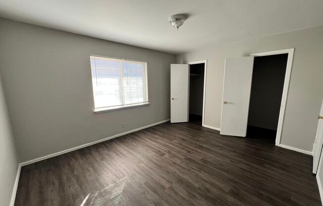 2 beds, 1 bath, 945 sqft, $895, Unit 1721-247AR