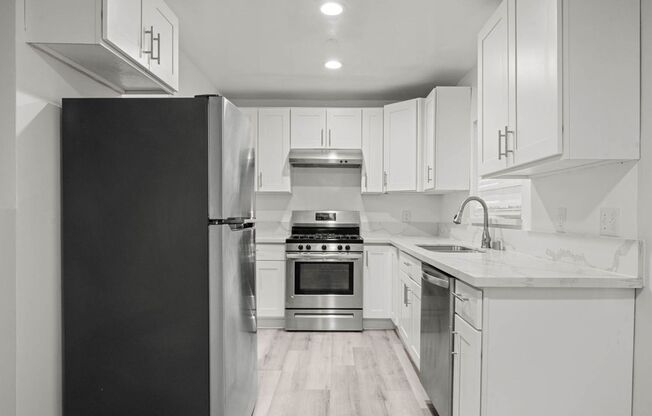 1521 &amp; 1527 Yale Street