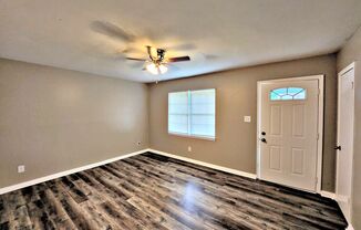 2 beds, 1 bath, $775