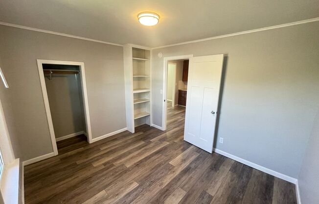 2 beds, 1 bath, 725 sqft, $1,350, Unit Highw2010
