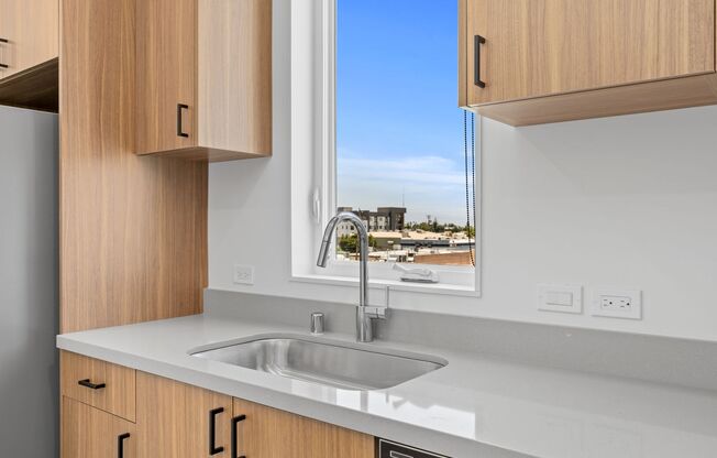 2 beds, 1 bath, 1,041 sqft, $2,250, Unit 105