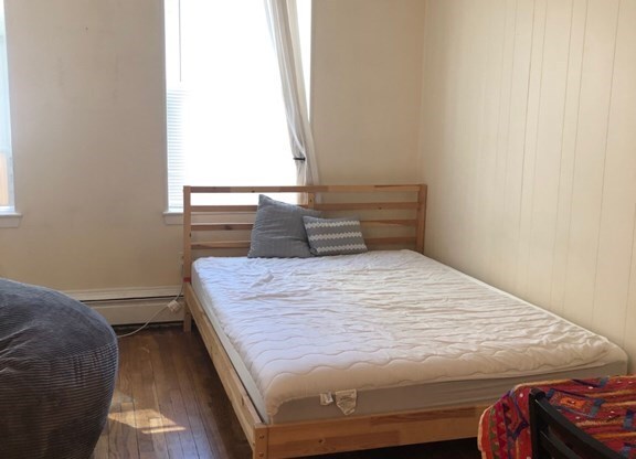 Studio, 1 bath, 310 sqft, $1,800, Unit 3