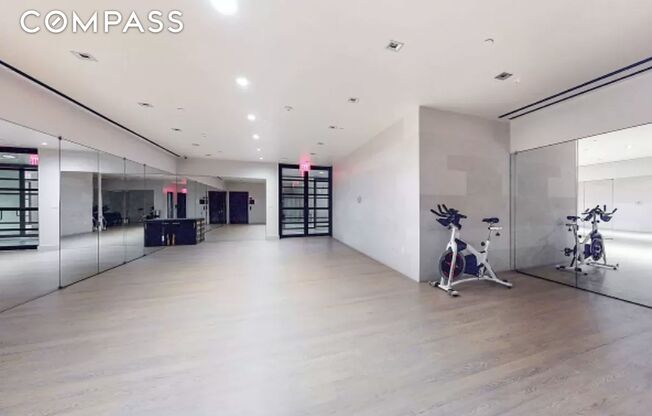 1 bed, 1 bath, 667 sqft, $4,500, Unit 2012