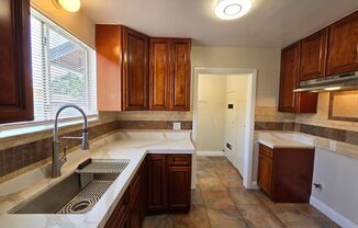 3 beds, 1 bath, $3,400