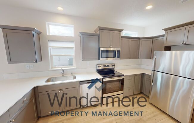 3 beds, 2 baths, 1,064 sqft, $1,895, Unit 349 Arissa