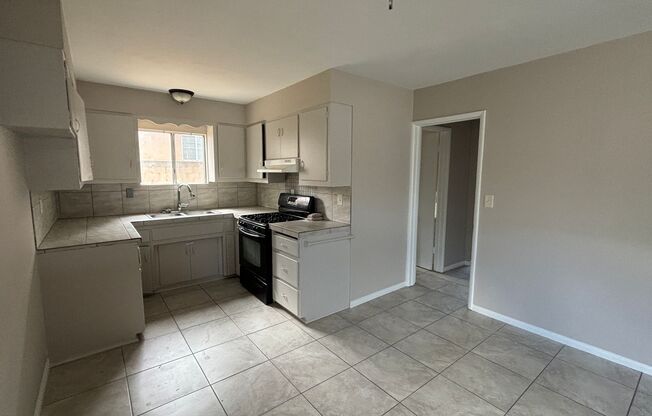 1 bed, 1 bath, $1,650