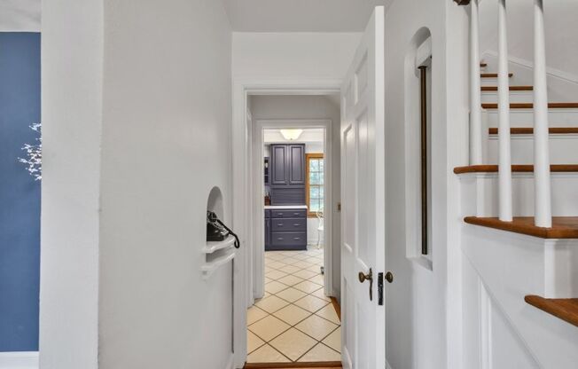 Charming 2 Bed 2 Bath House in the Heart of Madison - Fully Furnished!