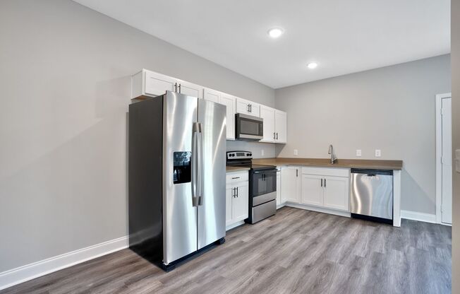 3 beds, 2.5 baths, 1,300 sqft, $1,500, Unit 41