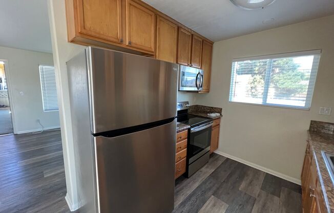 Clean-Remodeled 2 bed, 1-1/2 bath Gated Condo in El Cajon