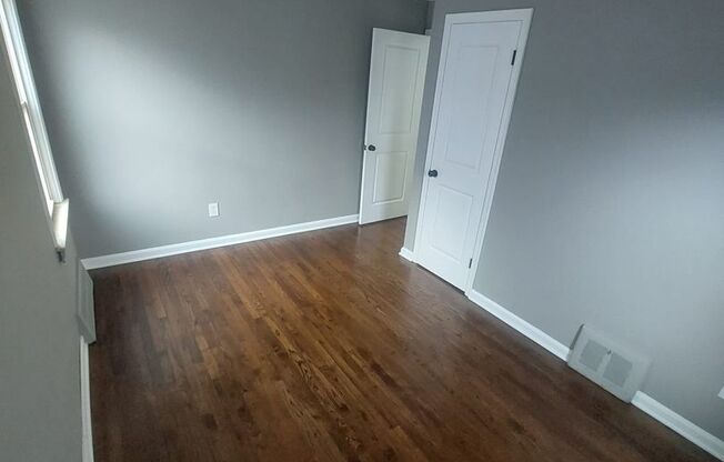 3 beds, 1 bath, $1,600