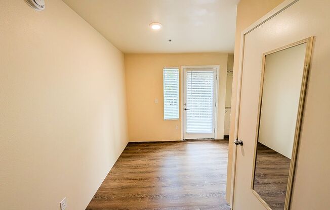 Studio, 1 bath, 154 sqft, $1,195, Unit 260
