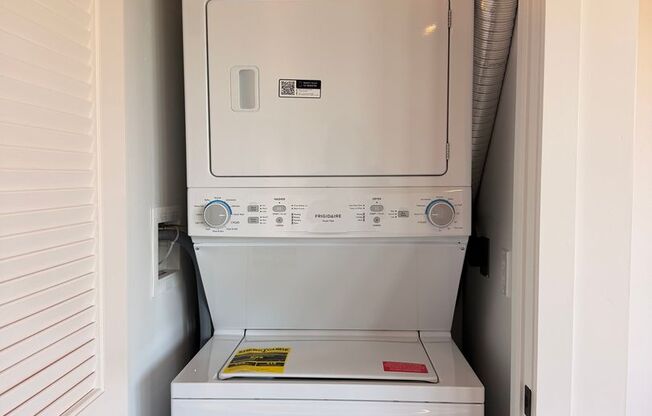 1 bed, 1 bath, 582 sqft, $3,449, Unit 702