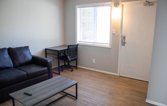 1 bed, 1 bath, 450 sqft, $1,180