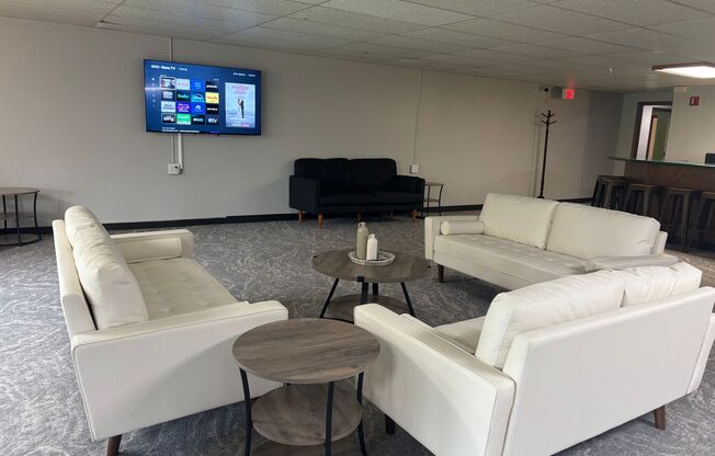 1 bed, 1 bath, 737 sqft, $1,119, Unit 1401 011
