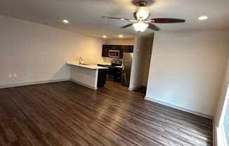 Monarch Place Apartments-2106 Bennett Avenue