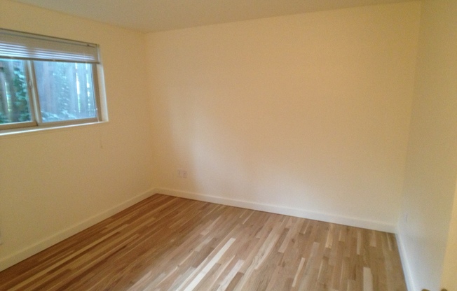 2 beds, 1 bath, $1,895, Unit 715