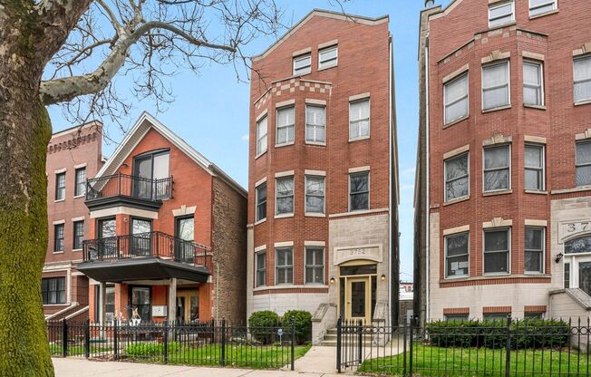 Available 6/1/26! Stunning Duplex Steps from Wrigley Field