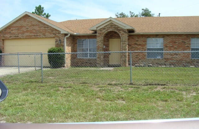 3 Bed/2 bath 2 Car Ready July 1 st  CALL CAROLE ARCARO, REALTOR  386-216-4900