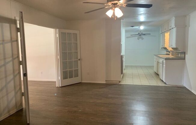 Spacious 3 Bedroom, 2 Full Bath Home Located in SW Ft. Worth!