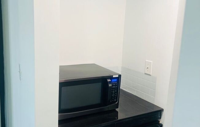 2 bed, 2 bath in LOSO.