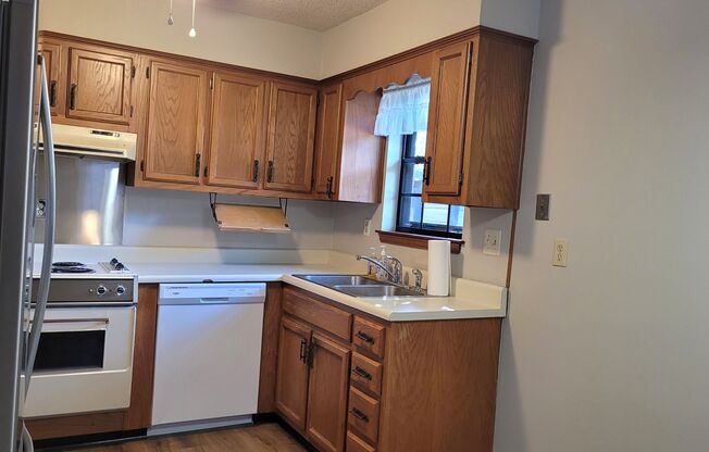 3 beds, 2 baths, $1,450