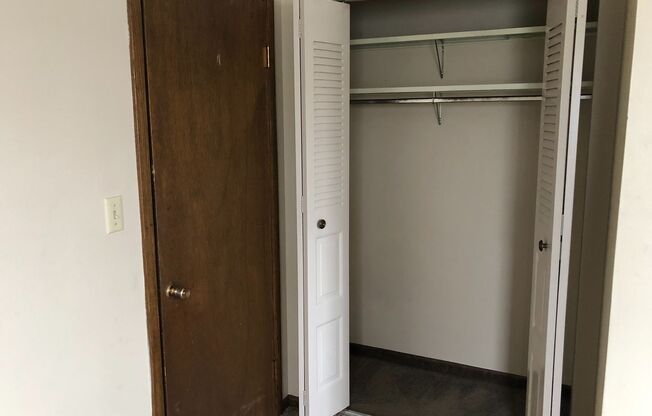 1 bed, 1 bath, $850, Unit Apt #5