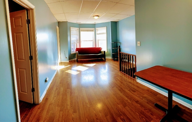 254 W 31st St 3