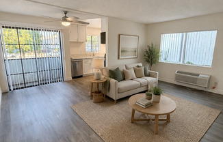 4124 N Eagle Rock Blvd