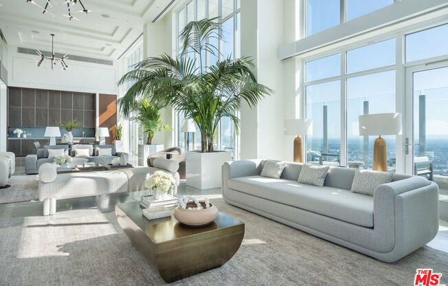 6 beds, 9.5 baths, 19,313 sqft, $80,000, Unit PH