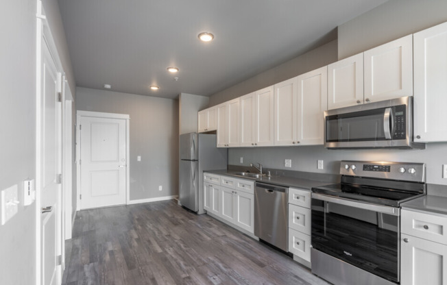 Studio, 1 bath, 352 sqft, $1,395, Unit 3619-206