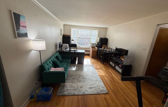 2950-2954 West Arthur Avenue