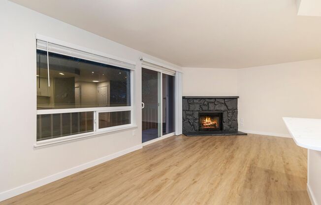 1 bed, 1 bath, 570 sqft, $2,145, Unit 40