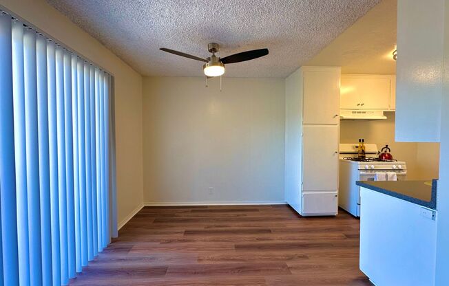 2 beds, 2 baths, 900 sqft, $2,295, Unit 12