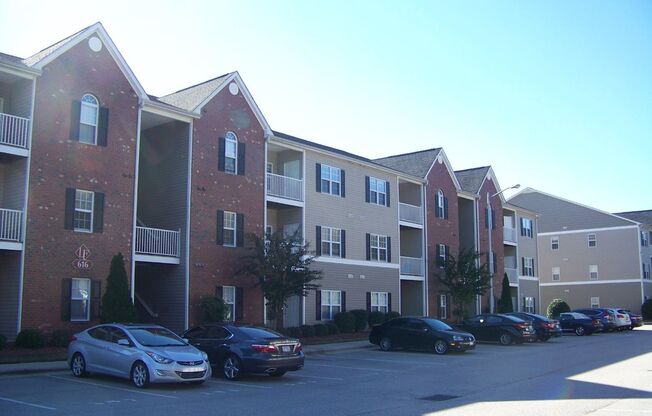 Spacious 2 Bed, 2 Bath Condo with Community Pool and Fitness Center