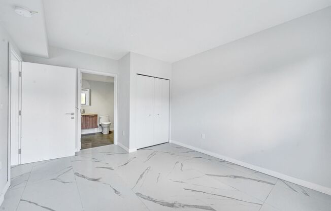 2 beds, 2 baths, 901 sqft, $2,769, Unit 302