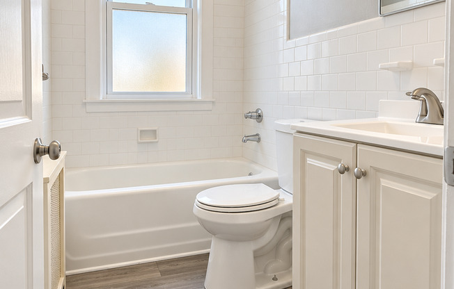 1 bed, 1 bath, 625 sqft, $1,295, Unit 43