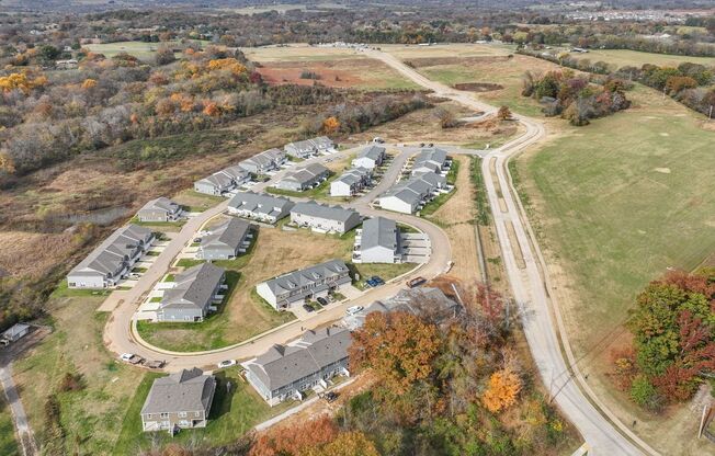**2022-BUILT TOWNHOME IN HONEY FARMS WITH CONVENIENT ACCESS TO SATURN PARKWAY AND I-65**